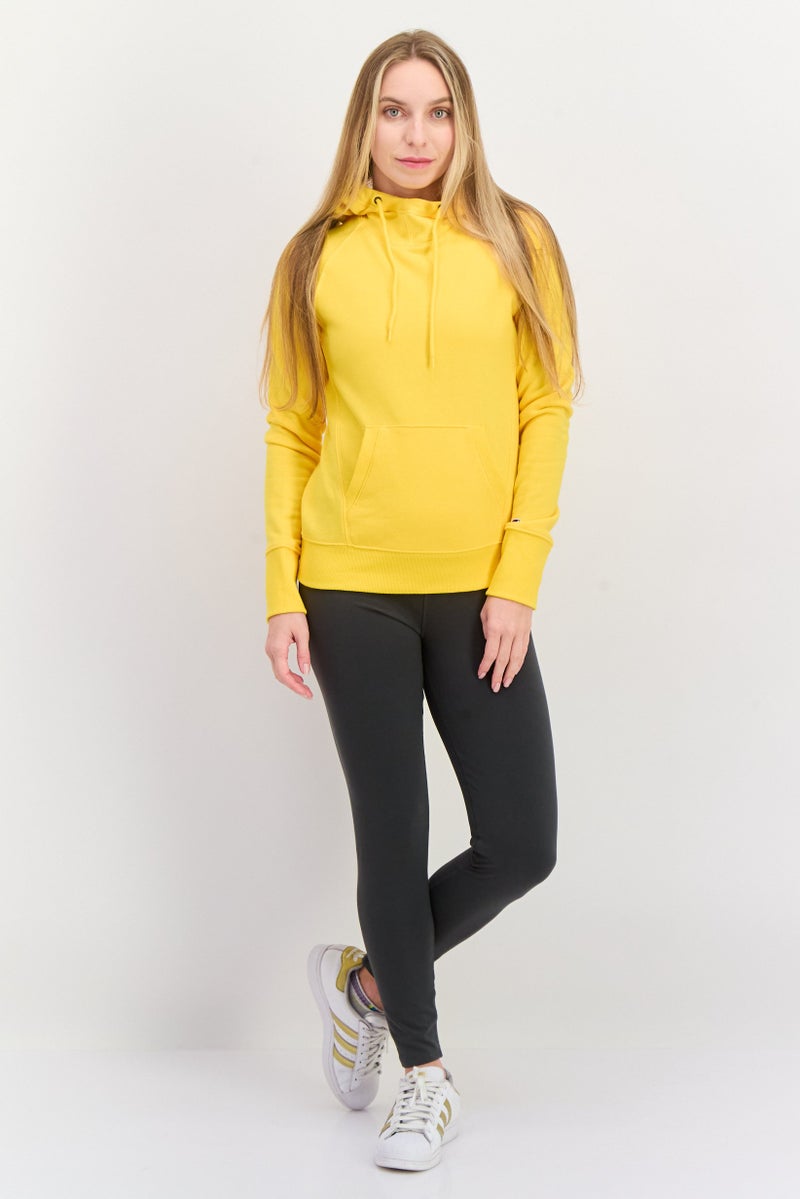 Champion سويت شيرت رياضي نسائي بأكمام طويلة مناسب للخارج، أصفر - Image 4