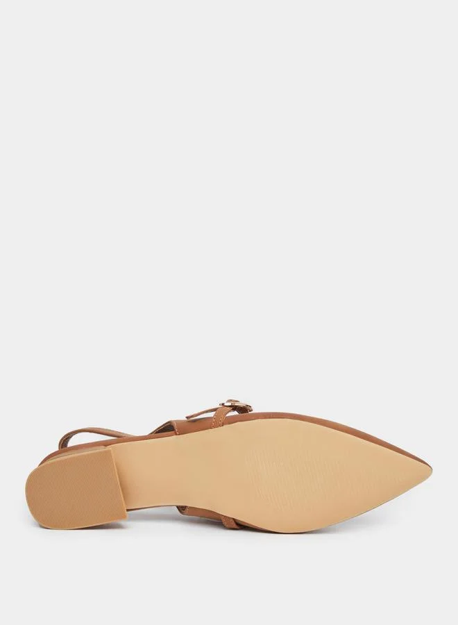 Styli Styli Pointed Toe Buckle Detail Block Heel Shoes
