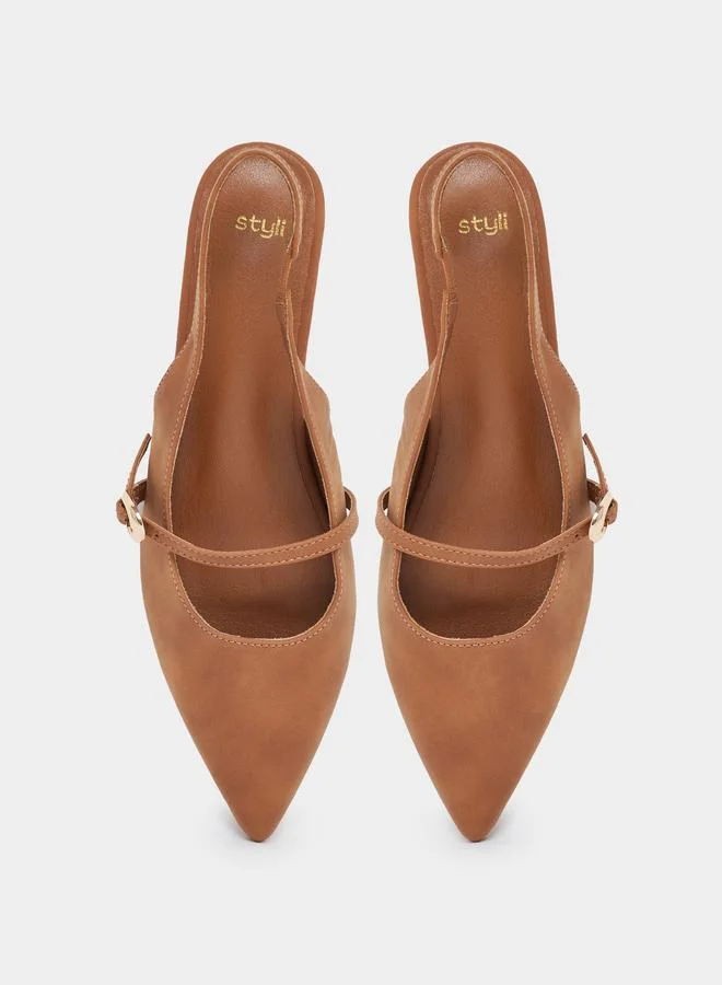 Styli Styli Pointed Toe Buckle Detail Block Heel Shoes