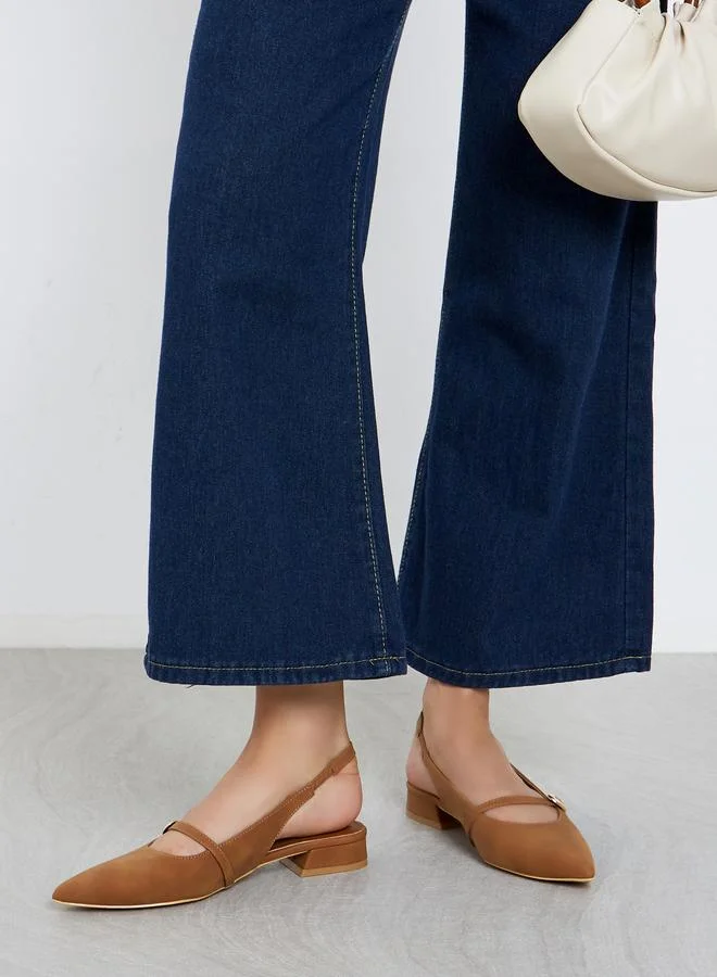 Styli Styli Pointed Toe Buckle Detail Block Heel Shoes