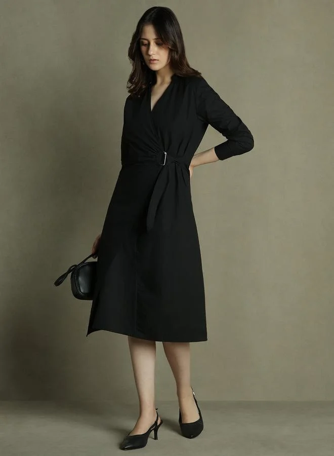 دينيس لينغو Buckled Black Midi Dress
