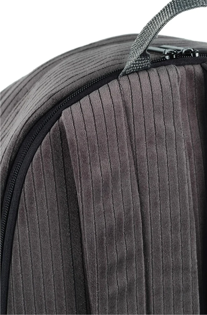 يونايتد كولورز أوف بينتيون . Double Compartment Backpack 03852
