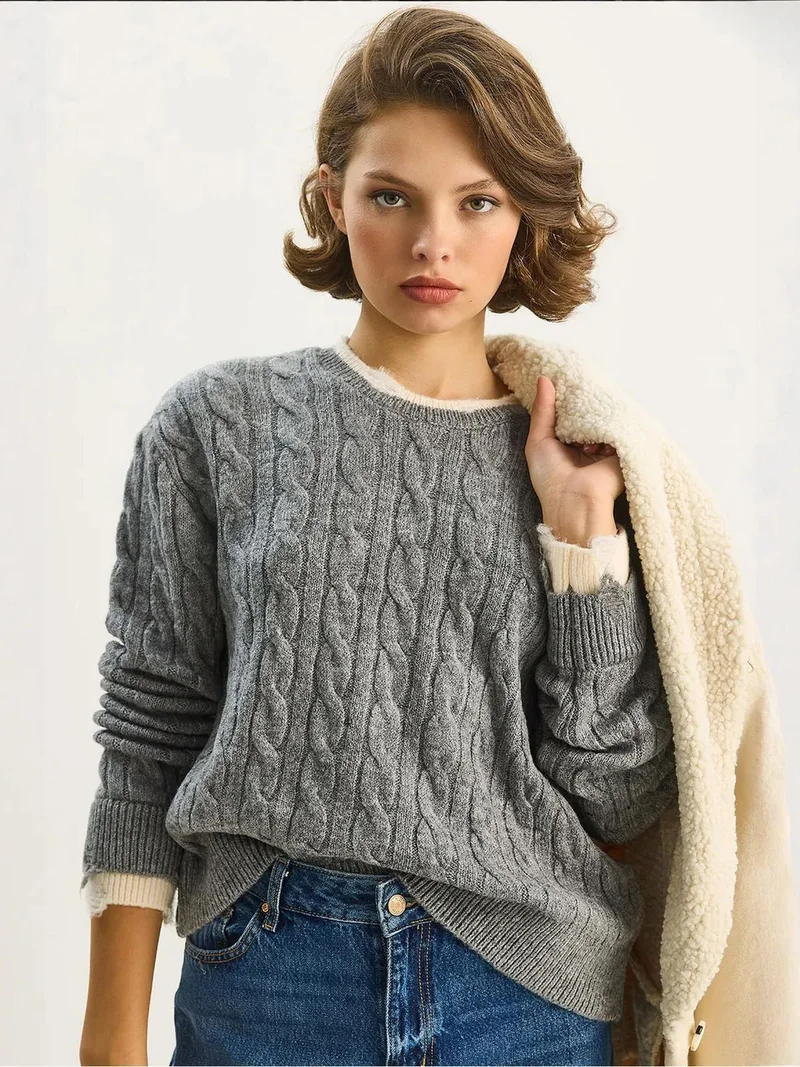 LUCCI Hair Braid Patterned Sweater