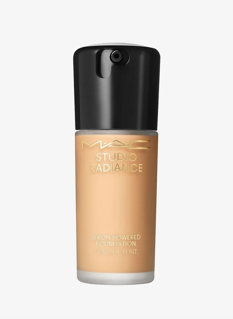 Studio Radiance Serum-Powered™ Foundation - NC30