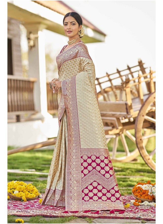 Manohari - MANOHARI adorable woven pattern Banarasi Silk saree for women with Blouse Piece_MN1739 - Image 1