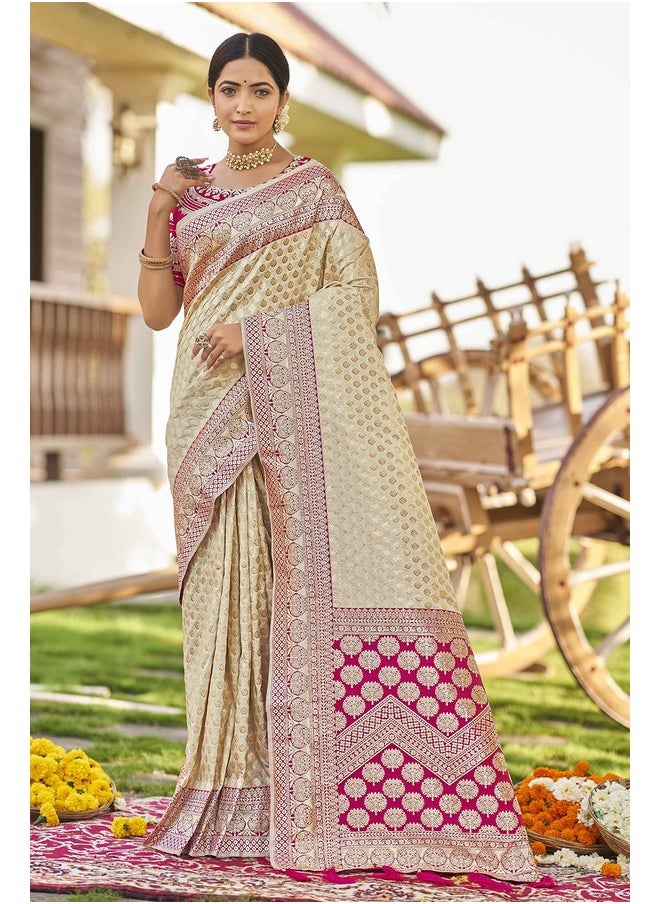 Manohari - MANOHARI adorable woven pattern Banarasi Silk saree for women with Blouse Piece_MN1739 - Image 1