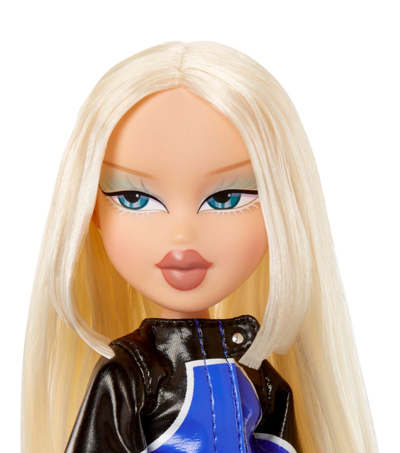 BRATZ دمية براز سكورتشين كلو مع ملحقات - Image 4