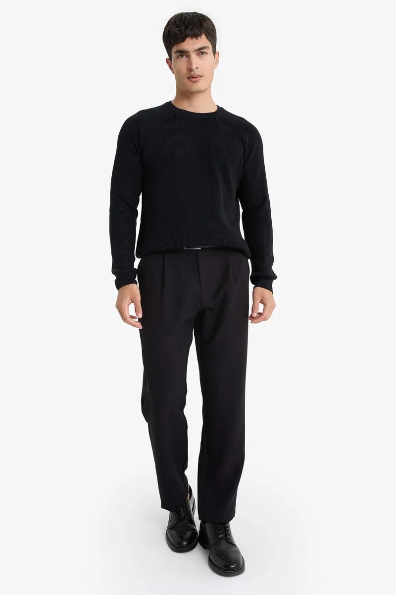 ديفاكتو Standard Fit Crew Neck Knitwear Pullover