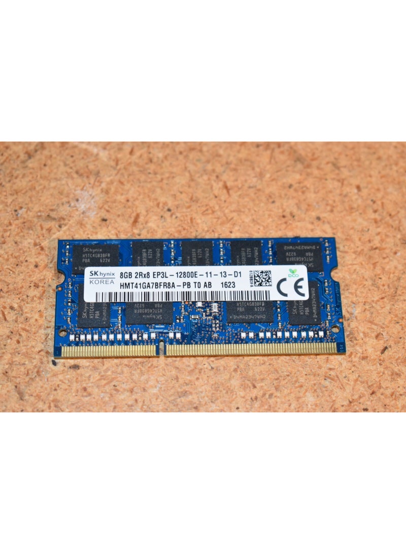 Hynix... 8GB DDR3 Laptop RAM with PC3L Port and 204-pin Connector, Model 12800S, 1600MHz HMT41GS6AFR8A-PB - Image 1
