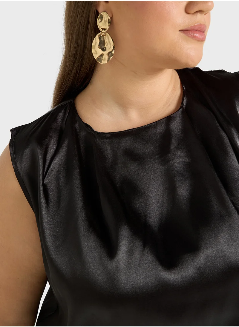 Ella Plus Sleevless Ruched Top
