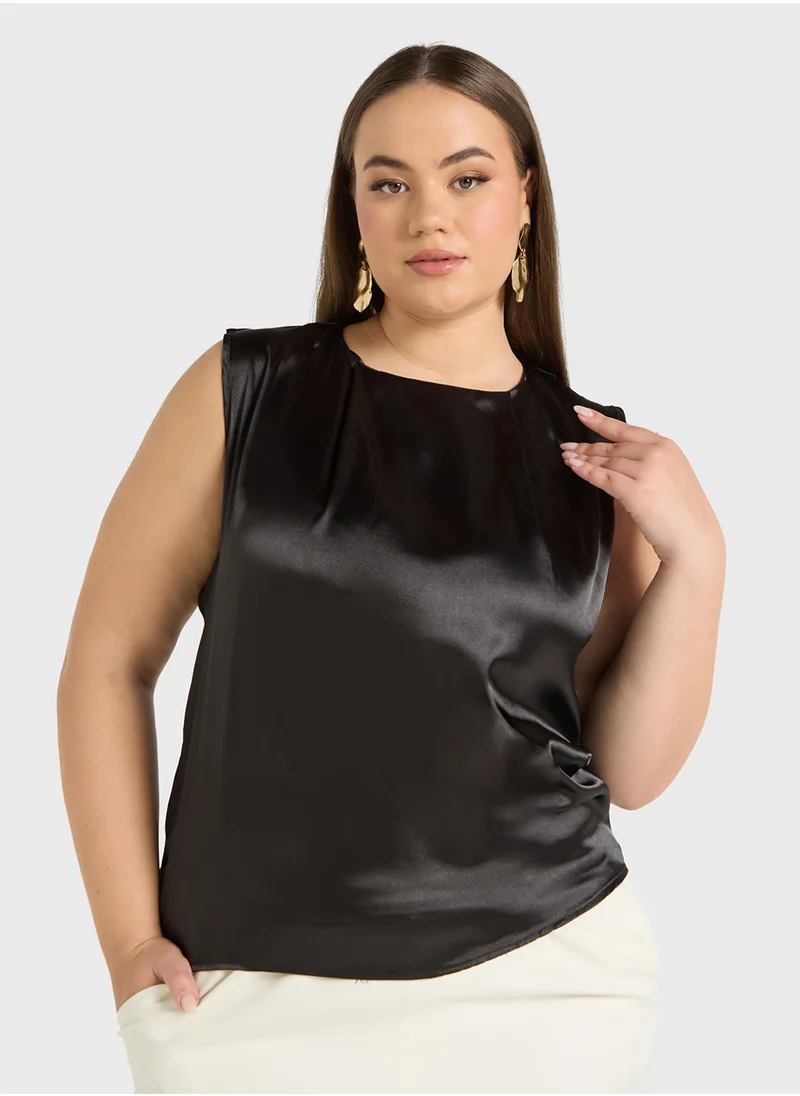 Ella Plus Sleevless Ruched Top