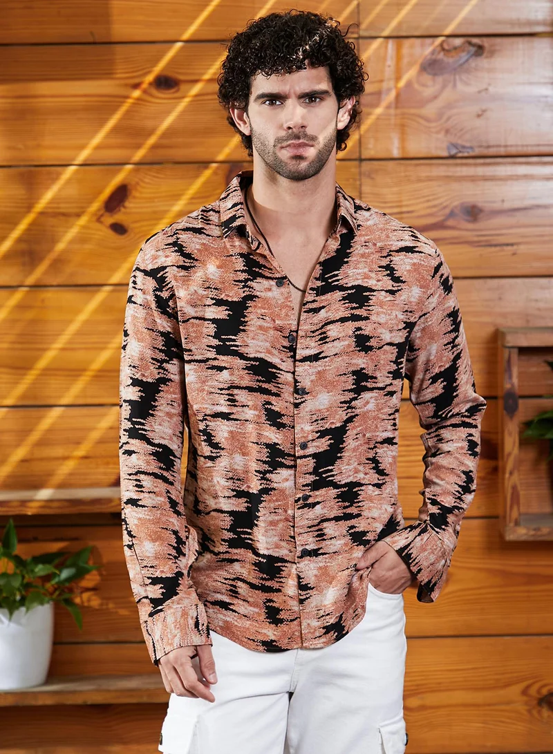 كامبوس سوترا قميص رجالي بني سيينا وأسود منتصف الليل متباين ومخدوش