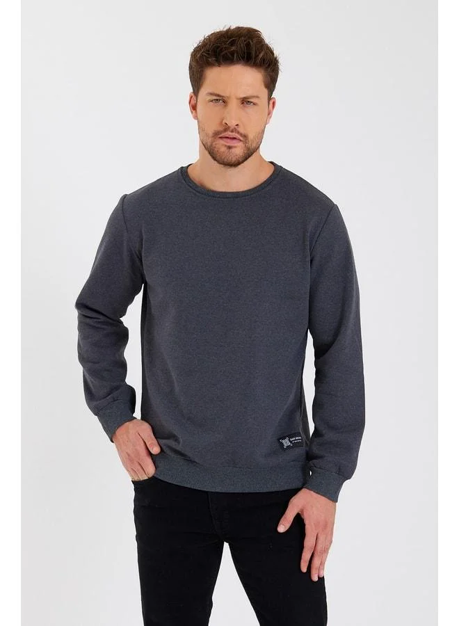 Anthracite Men’s Cotton-Lined Crew Neck Sweatshirt with Label Detail.