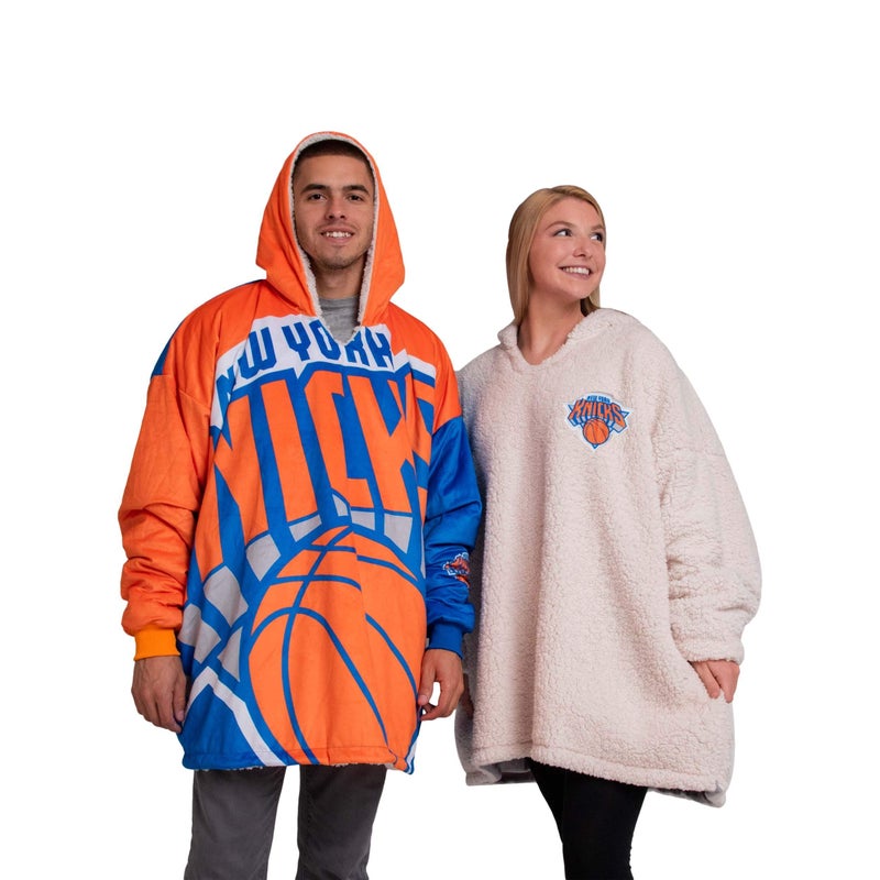 FOCO NBA New York Knicks Unisex Reversible Oversized Sherpa Hoodie Sweatshirt Colorblock HoodeezReversible Oversized Sherpa Hoodie Sweatshirt Colorblock Hoodeez Colorblock One Size HDONBSMURBUSQVC