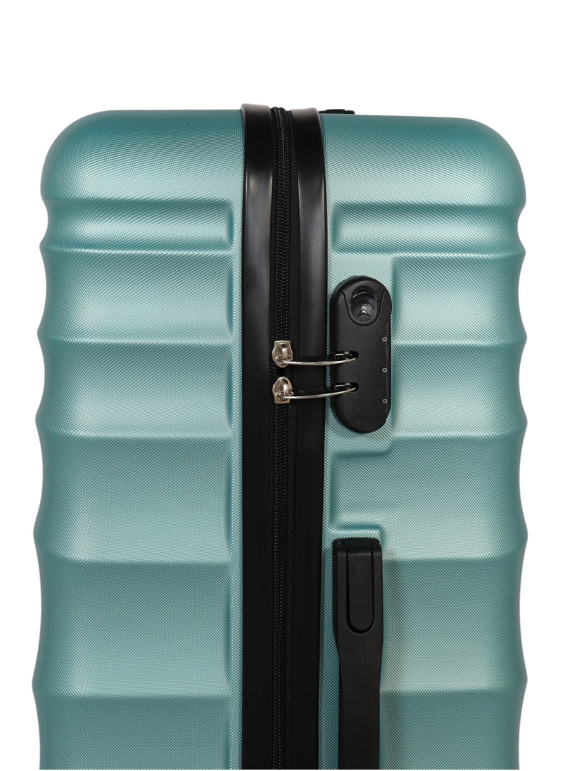 Viper Green 360° Spinner Luggage - Stylish and practical design, strong and lightweight material, built-in digital security lock and ideal storage capacity (small size).