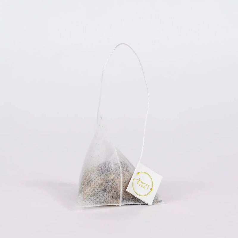 OneLeaf Chamomile Green Tea for Good Sleep & Menstrual Cramp|Non-Bitter Pure Chamomile Flavoured Green Tea Insomnia Relief|Stress Relieving & Menstrual Pain Calming Loose Pyramid Tea Pouch- 60gm(Pack of 30) - Image 2