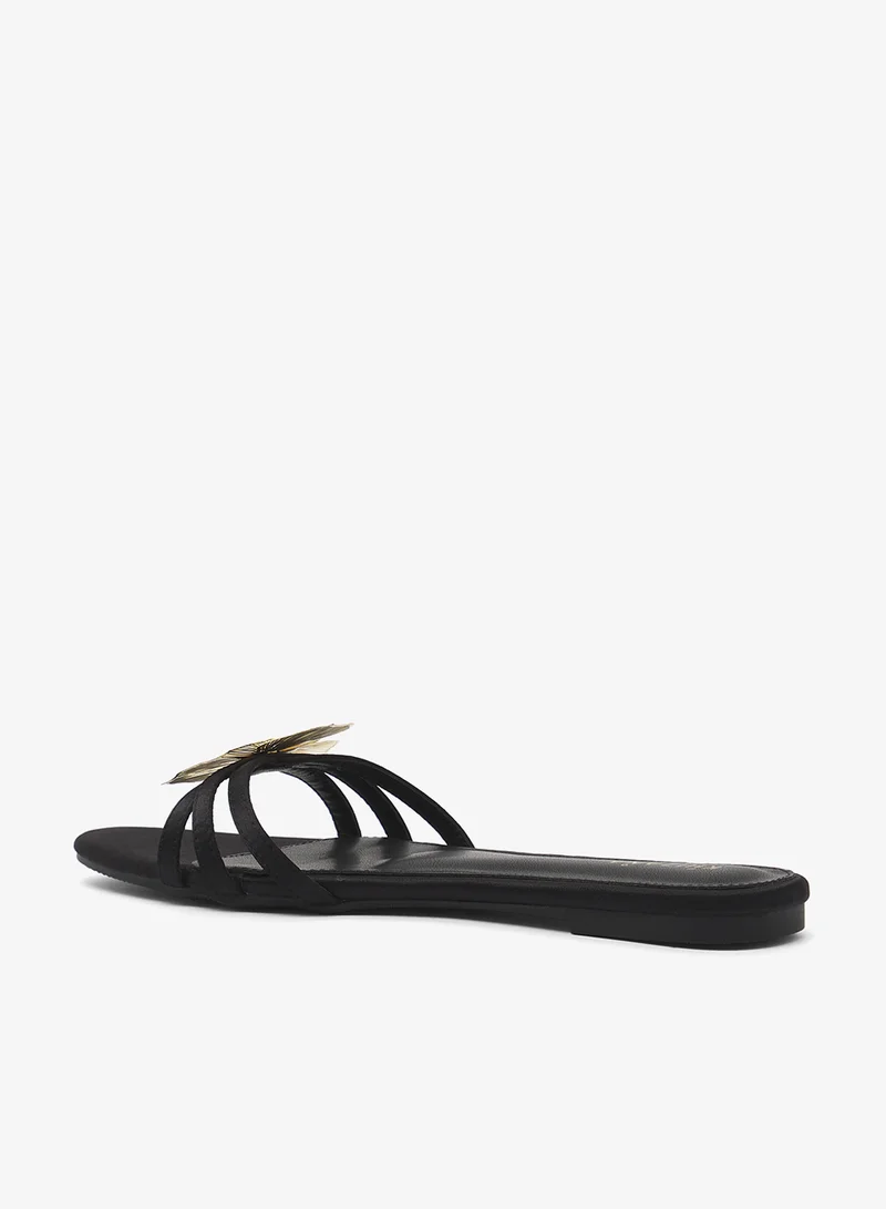 Khizana Flat Sandals
