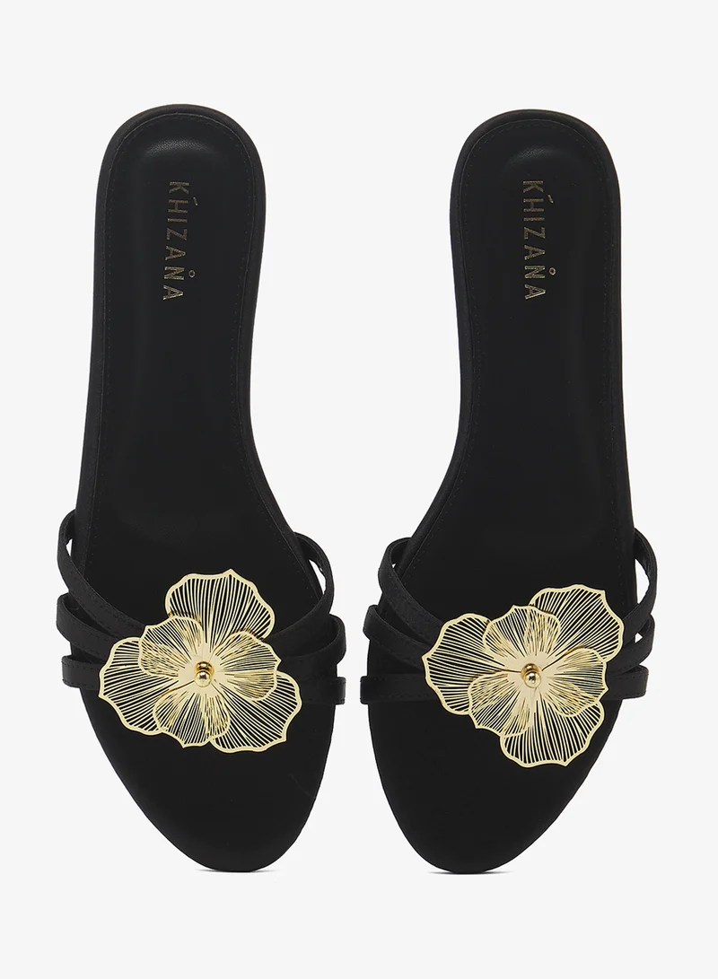 Khizana Flat Sandals