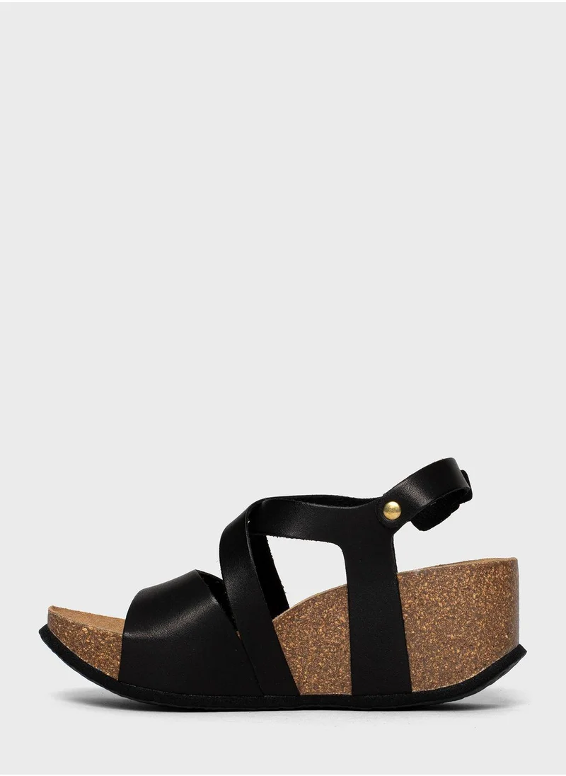 BAYTON Malaga Strappy Mid Heel Wedges