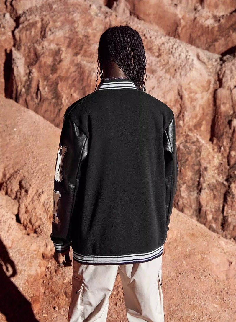 Men Letter And Bone Embroidery Contrast PU Leather Varsity Jacket  - Image 2