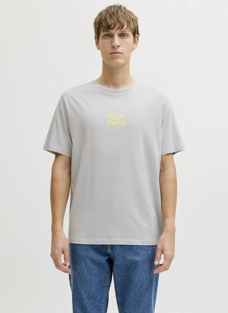 جاي جاي ريبل تيشيرت مطبوع بقصة عادية