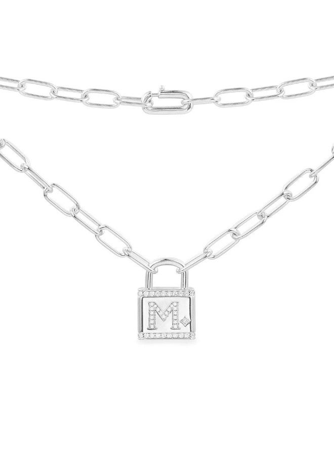 قلادة قفل على شكل حرف M