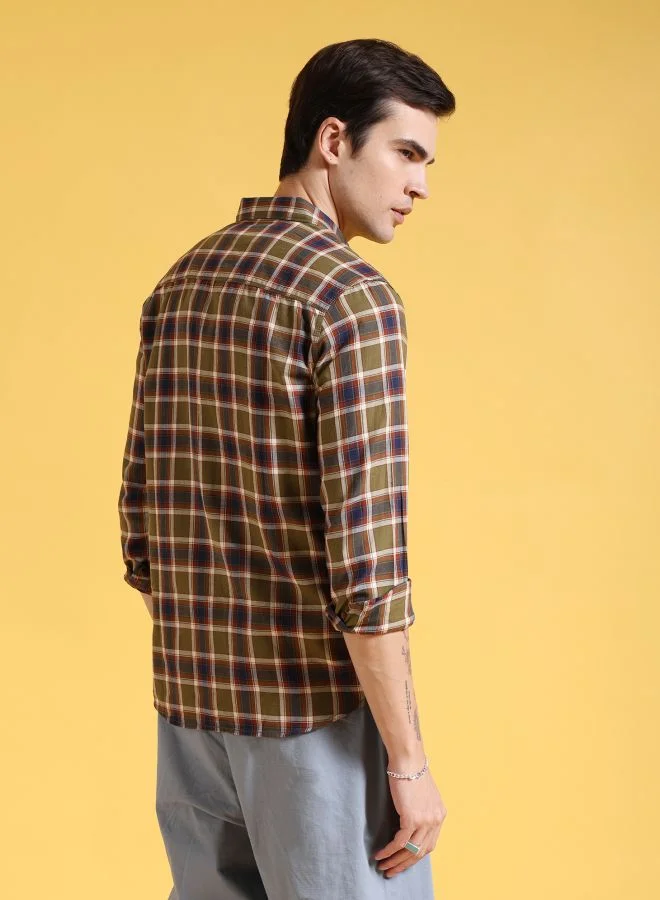 The Indian Garage Co Men Slim Fit Checkered Full Sleeves Cutaway Collar Casual Shirt