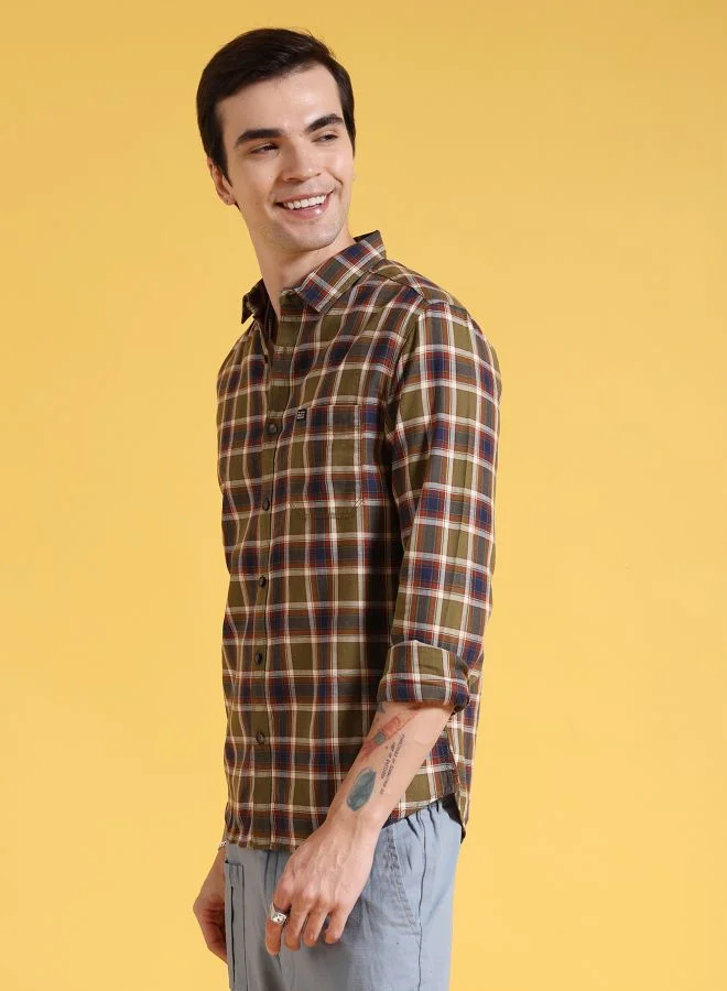 The Indian Garage Co Men Slim Fit Checkered Full Sleeves Cutaway Collar Casual Shirt
