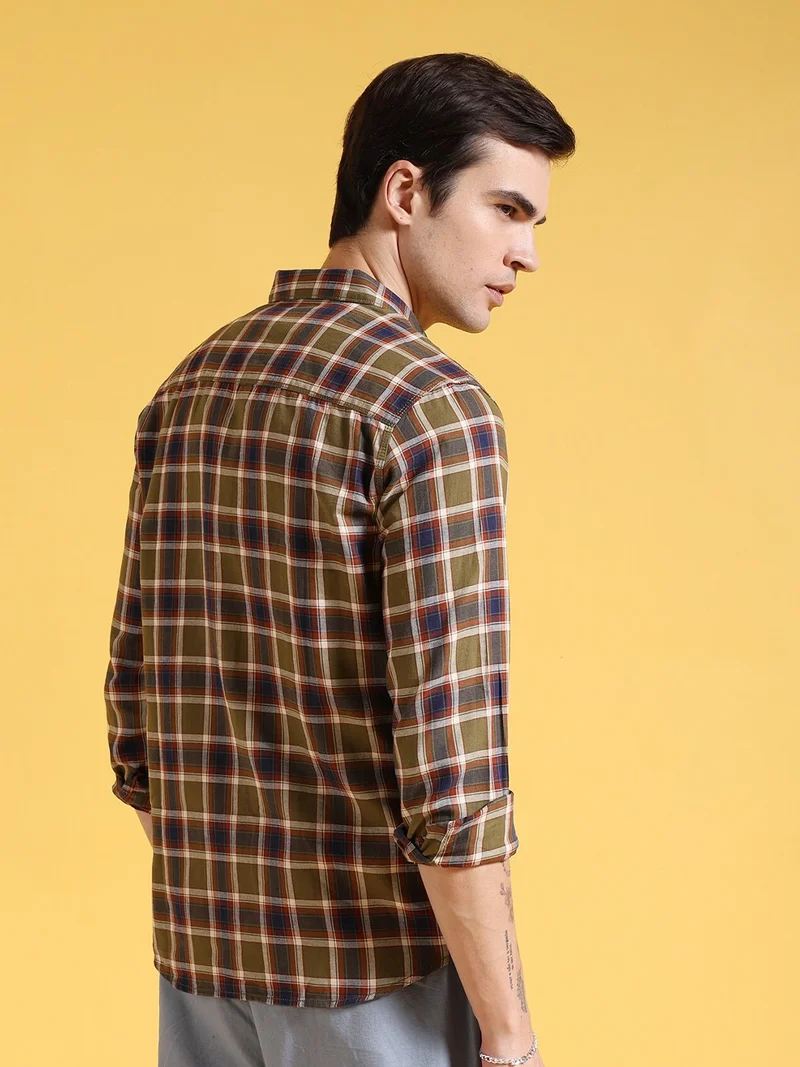 The Indian Garage Co Men Slim Fit Checkered Full Sleeves Cutaway Collar Casual Shirt