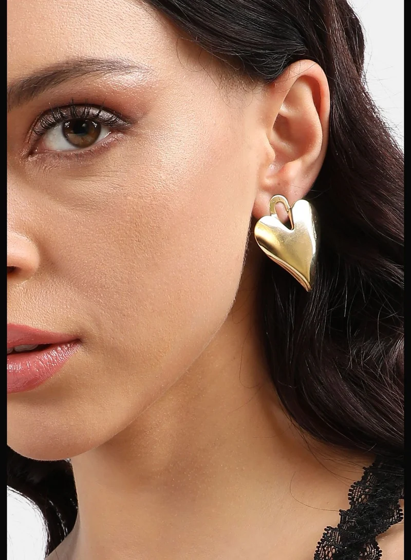 SOHI Gold Plated Designer Party Wear Stud For Women