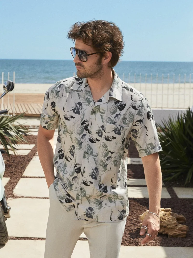 دوفي Green Men's Regular Fit Striped Open Collar Short Sleeve Shirt - 104895