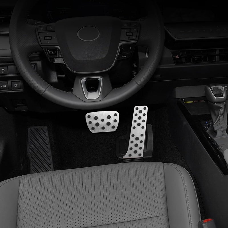 CKE Aluminum Sporty Car Pedals for Toyota Camry 2025 - Image 5