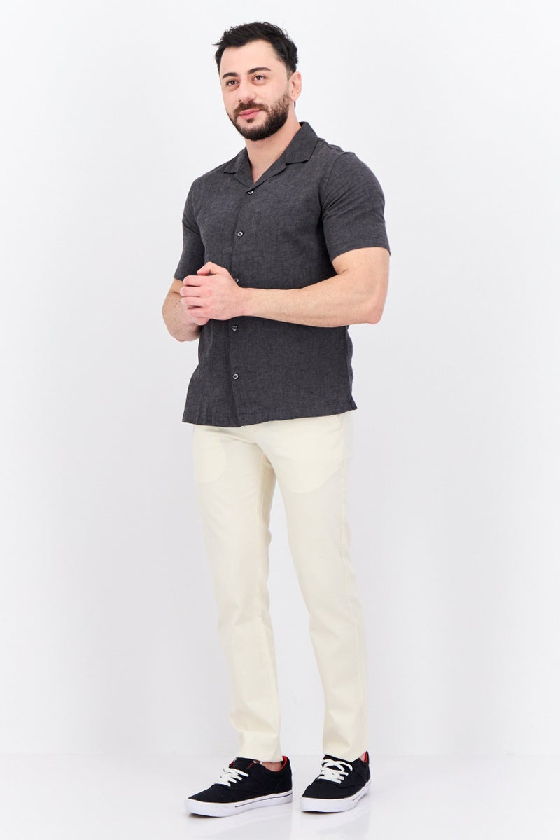 GAP Men Standard Fit Heather Short Sleeves Casual Shirt, Charcoal - Image 4