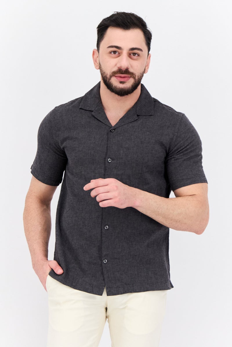 GAP Men Standard Fit Heather Short Sleeves Casual Shirt, Charcoal - Image 1