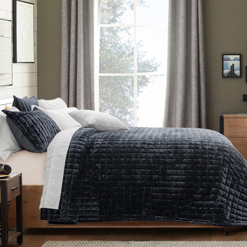 RECYCO Luxury Velvet Quilt Set Full Queen Size Bedding Sets, Ultra Soft Velvet Comforter Set, Lightweight Channel Box Stitch Oversized Bedspread Coverlet for All Season, with 2 Shams, Black - Image 3