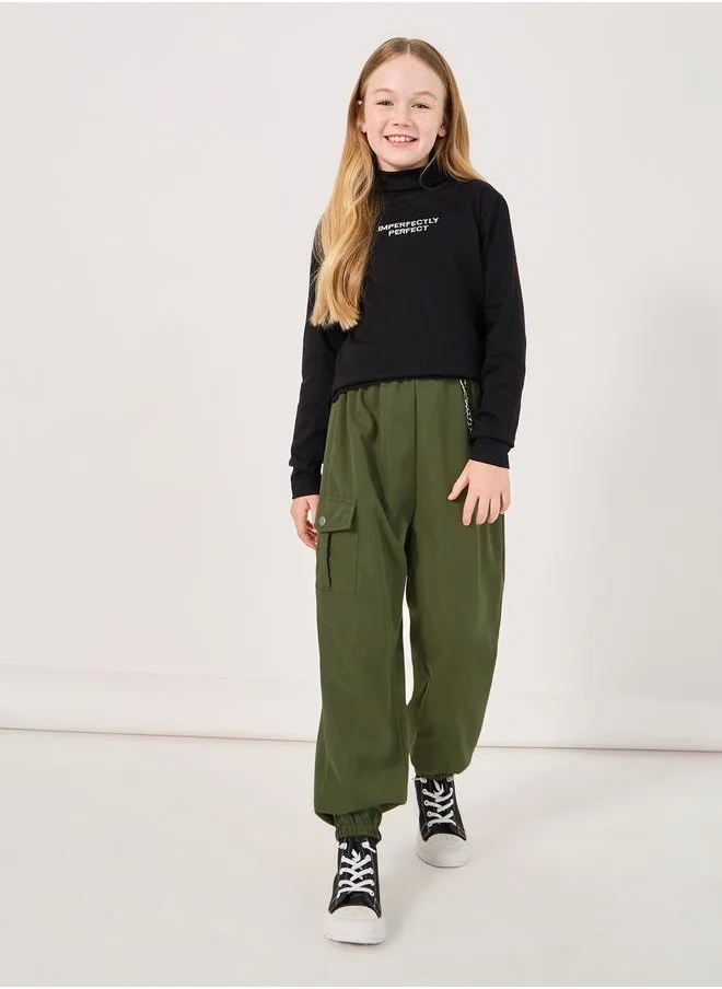 Styli Solid Cargo Pocket Pants with Chain Detail