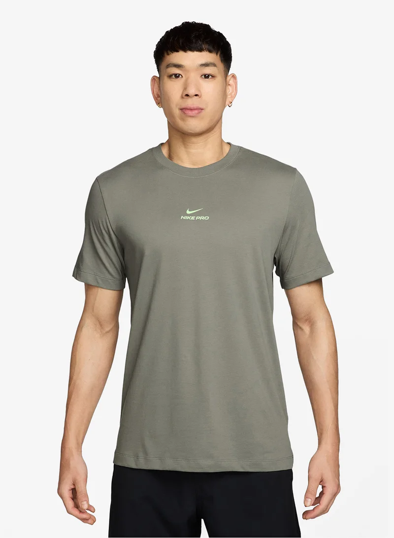Nike Dri-Fit Standard Fit Pro T-Shirt