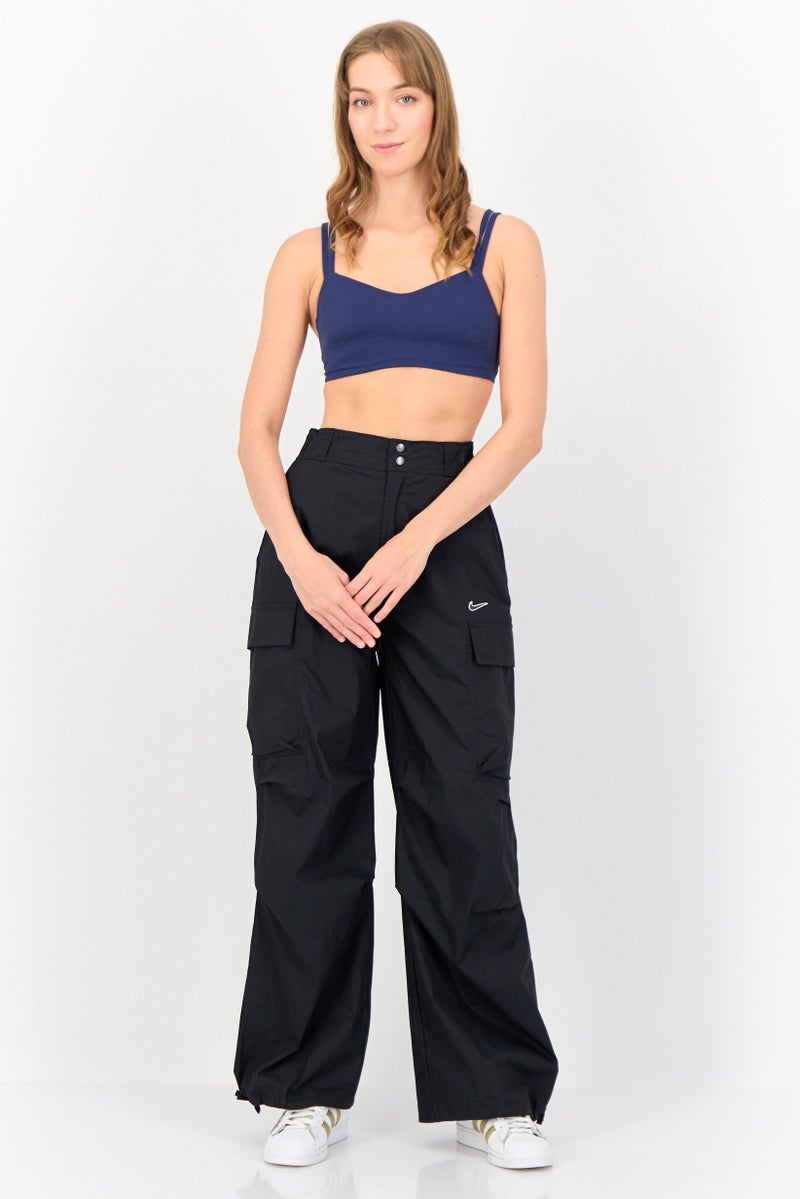 Nike Women Loose Fit Outdoor Track Pants, Black  - Image 4
