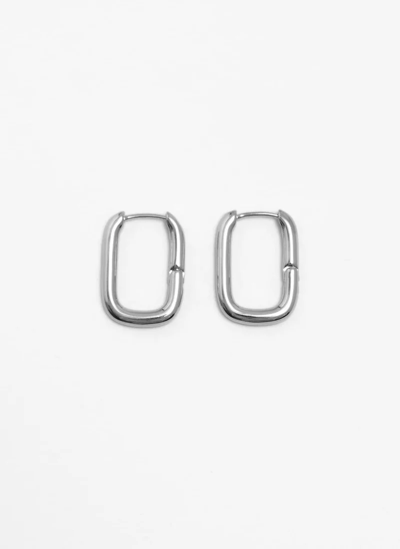 ليتشي أقراط بيضاوية معدنية ناعمة