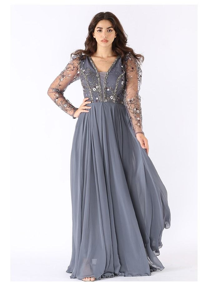 Dentek - Long evening dress of chiffon material, embroidered with a belted computer from the bottom, with a cloche cut - Image 1