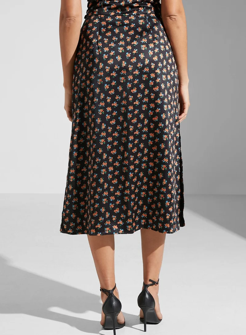 Cmeo collective Printed Pleated Midi Skirt
