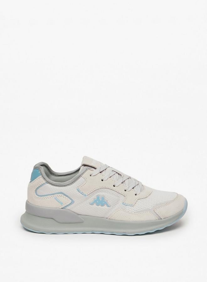 أحذية رياضية نسائية برباط وجوانب من الدانتيل