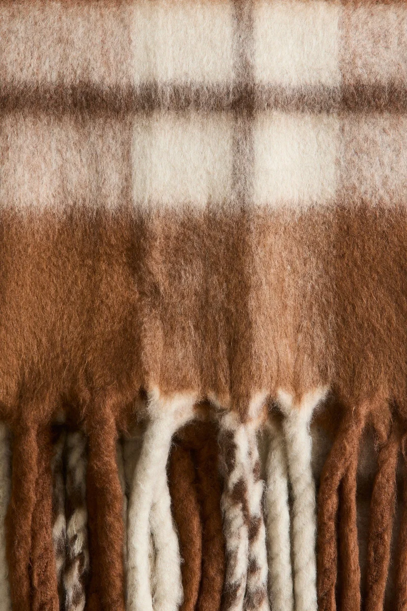 H&M Patterned wool-blend blanket
