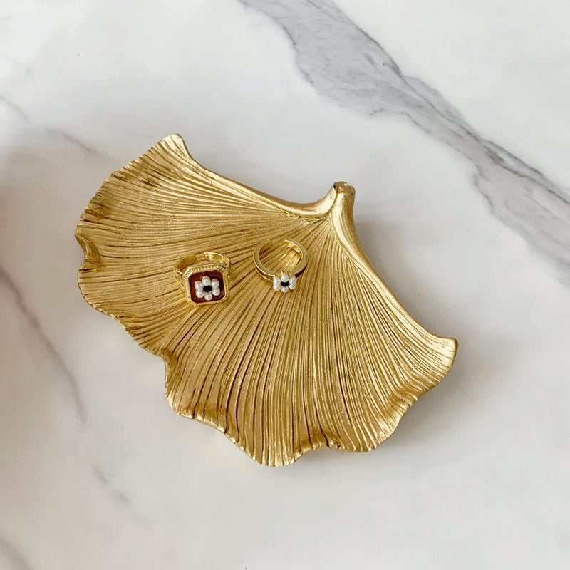 Pewery Jewelry Dish, Resin Small Leaf Shaped Ring Holder Jewelry Organizer, Trinket Dish Mini Tray for Christmas Birthday Wedding Gifts - Image 4