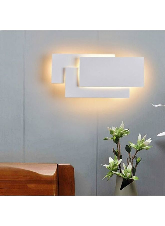 إسكدنيا مصباح جداري مربع بإضاءة LED بتصميم برج مرتص أبيض - Image 1