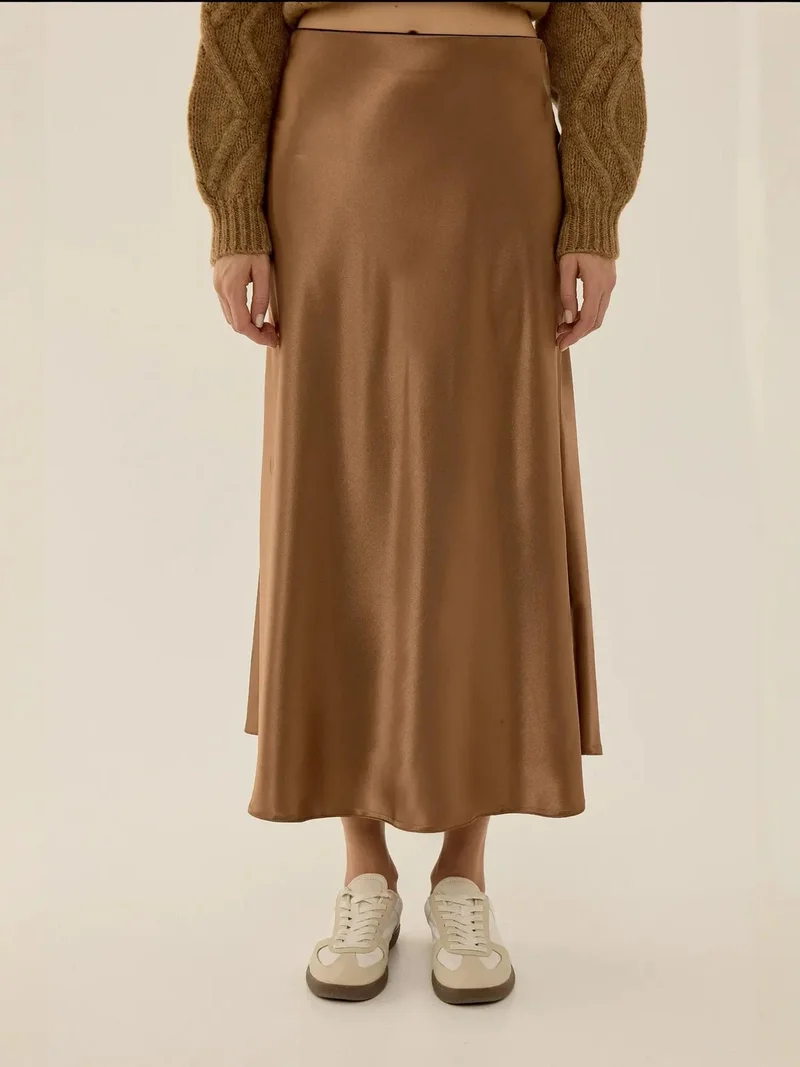 زوبعة تنورة ميدي ساتان بخصر مرتفع