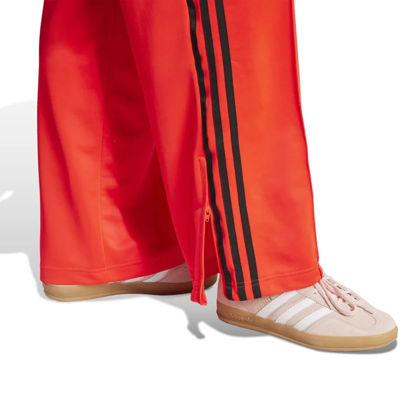 adidas بنطلون فينبيرد OS TP أحمر نسائي من أوريجينالز