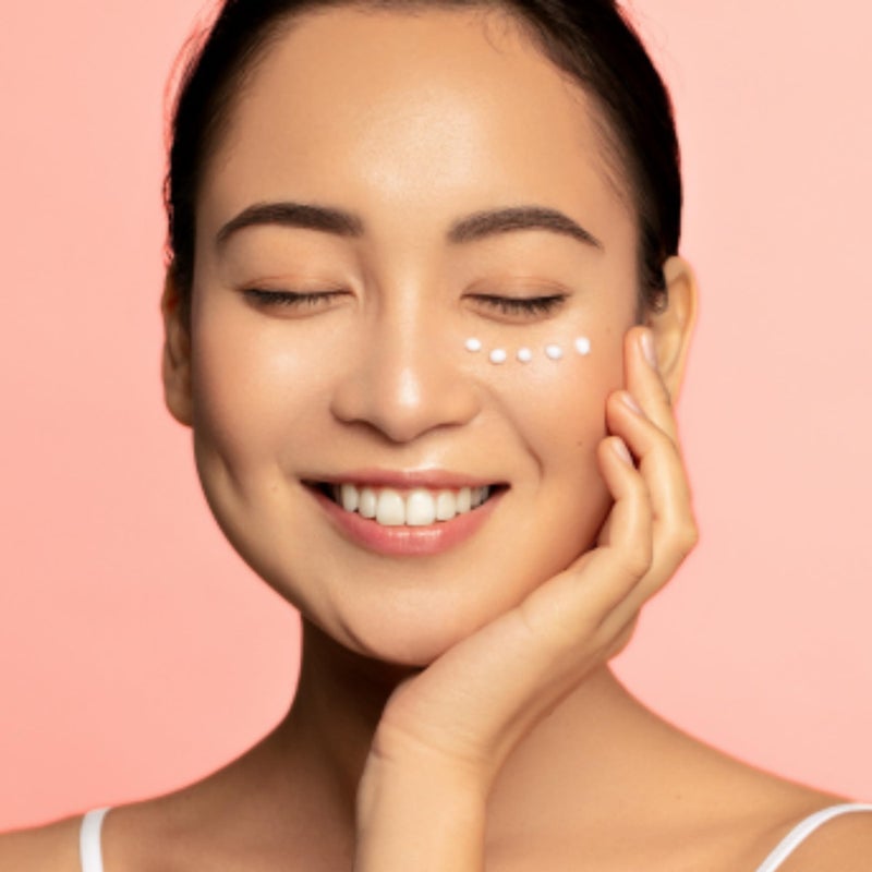 Alana Mitchell Anti-Aging Peptide Under Eye Cream â€“ Peptide Eye Cream for Hydrated & Firm Skin â€“ Under Eye Cream for Dark Circles and Puffiness â€“ Anti Aging Eye Cream for Crows Feet & Fine Lines (0.5 oz/15 ml) - Image 4