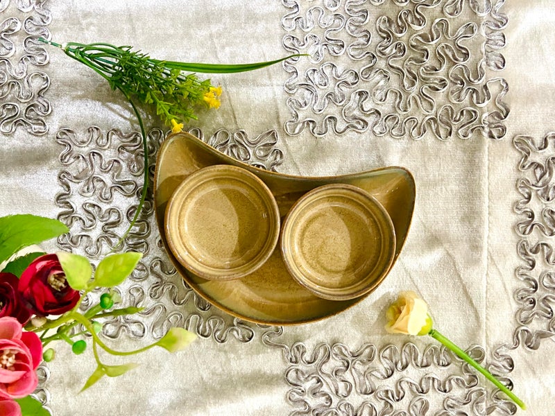 ALTAICA Prime Porcelain Serving Platter with Two Dip Bowls for Snacks, Starter - Perfect for Modern Kitchen- Half Moon Shape Platter Design Metallic Brown Colour - Image 2