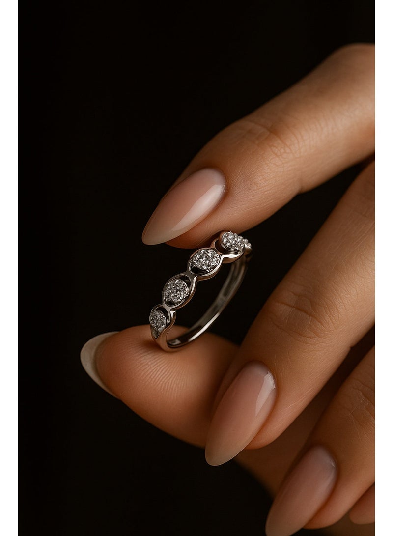ثري دايموندز خاتم فضي حصري بخمس دوائر للنساء - مطلي بالبلاتين والروديوم، بحجارة زركون متلألئة، تصميم فاخر أنيق بأحجام متعددة - Image 4